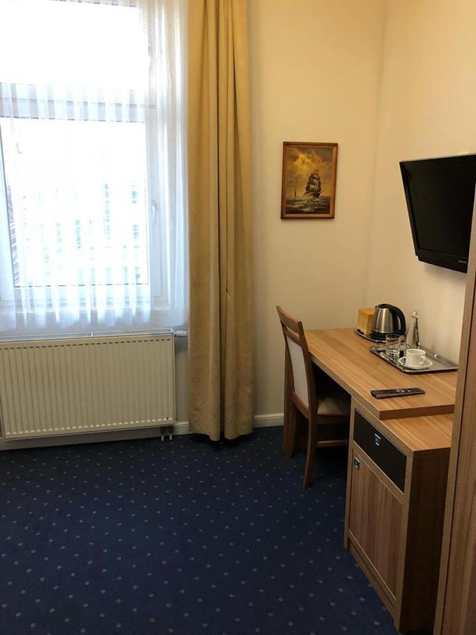 Villa Zagorze Rumia Luaran gambar